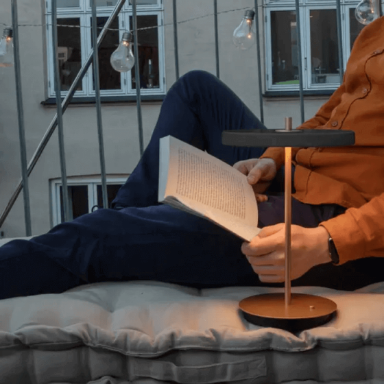 Επαναφορτιζόμενο πορτατίφ χρυσό 31cm με πλακέ κεφαλή ανθρακί LED Dim