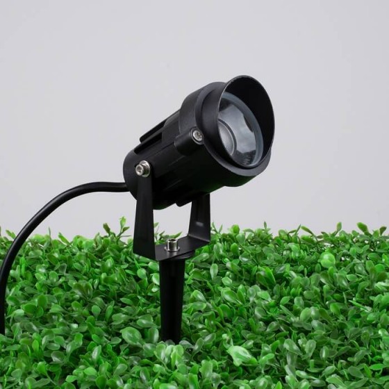 Σποτ κήπου τηλεχειριζόμενο LED RGB με καλώδιο πρίζας 130cm